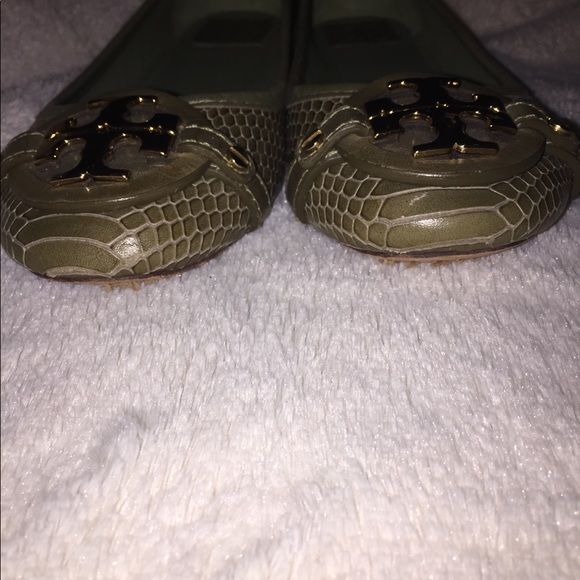 Tory Burch Olive Reva Ballet Flat - Picture 5 of 8